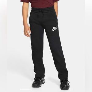 NEW Nike Sportswear Club Fleece Sweatpants